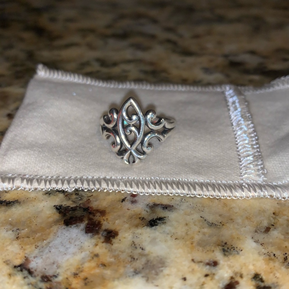 Retired James Avery ring